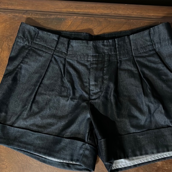 Mossimo Shorts Size 6 - Picture 1 of 3